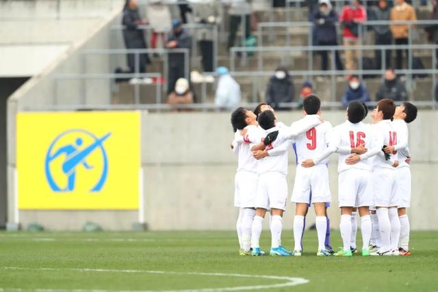 曼恩3年4700万提前续约快船 上赛季场均8.8分