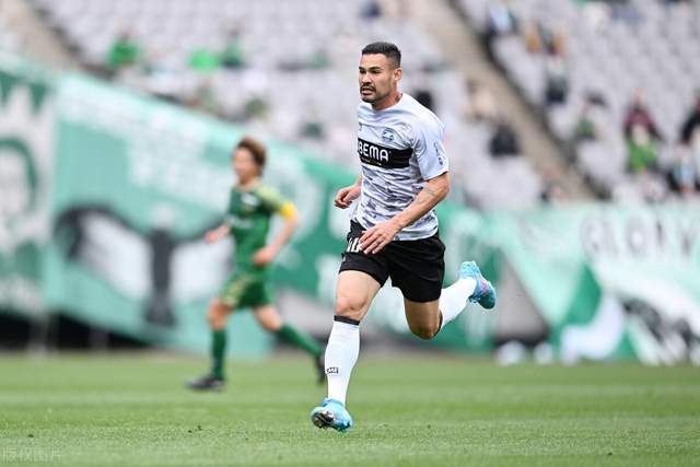 欧文：当初只想在皇马踢一两年 然后重回利物浦